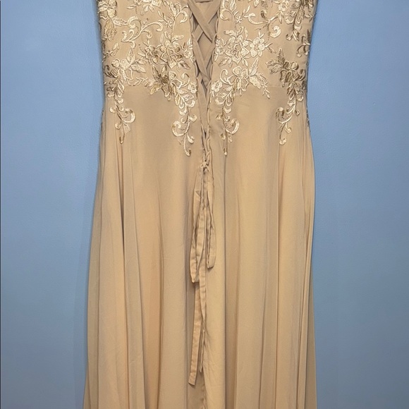 Taupe Sequin High Low Dress with Flutter Cap Sleeves Size 18W - Picture 12 of 14